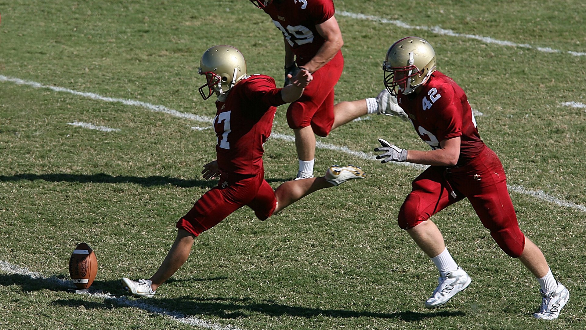 球队幕后：主教练的战术思考与决策，球队的教练叫什么